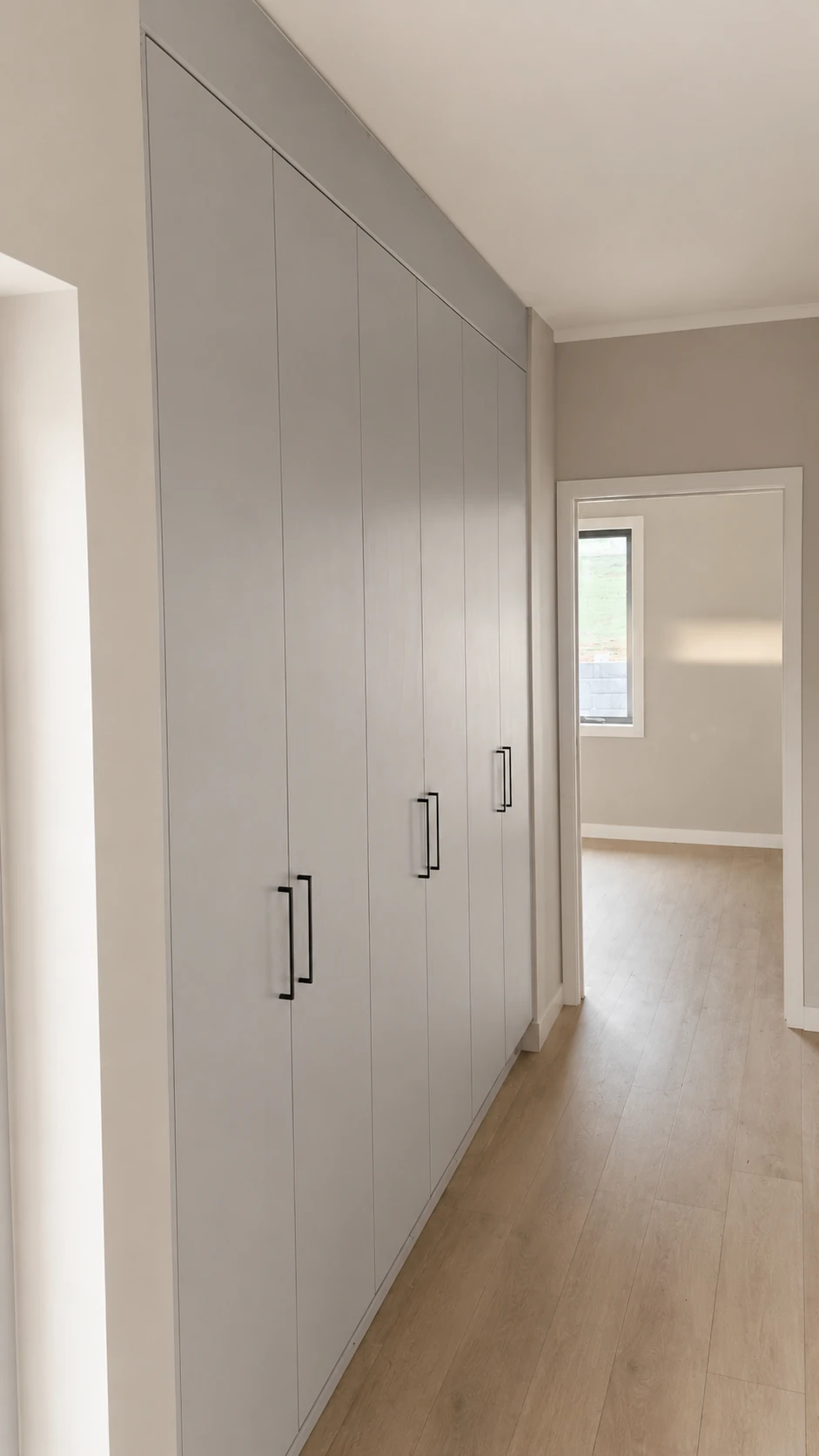 Built-in wardrobe cabinetry